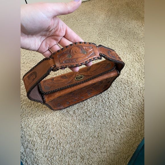 Handmade Vintage Genuine Leather Purse - Picture 2 of 9